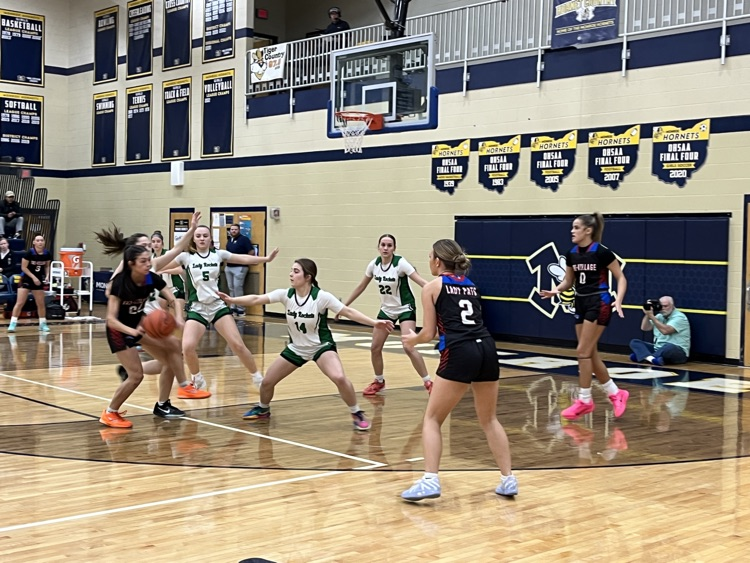 Varsity Girls Basketball !