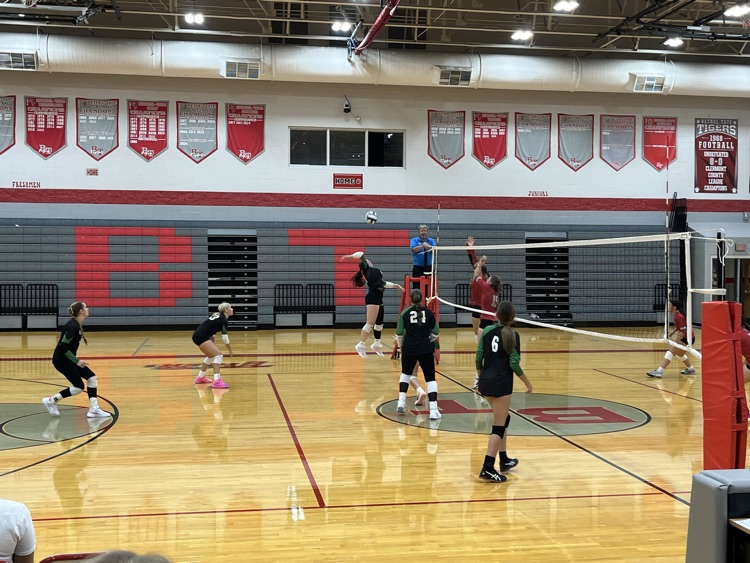 varsity volley at Bethel