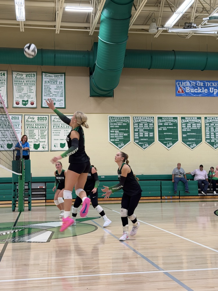 varsity lady rockets vs Fairfield 