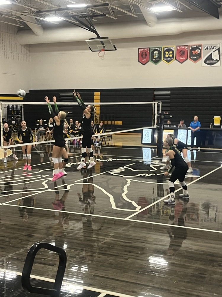 varsity Lady Rockets at Lynchburg