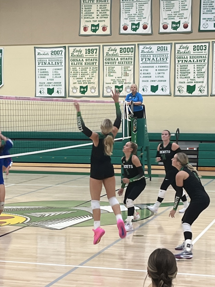 varsity Lady Rockets versus Williamsburg