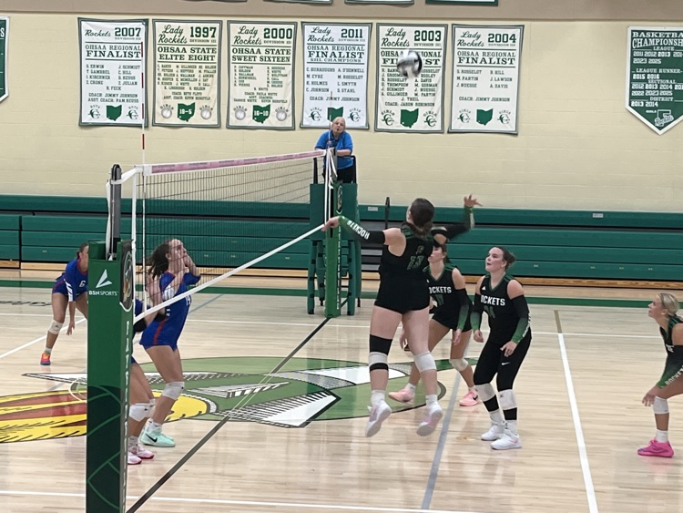 varsity Lady Rockets versus Williamsburg