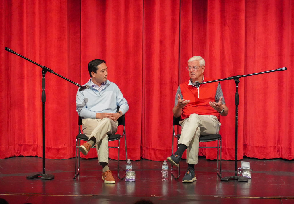 Fayetteville High School welcomed U.S. Representative Steve Womack and Sang Yi, Acting Administrator of the U.S. Maritime Administration, to speak with students about leadership, service, and staying true to your values. 