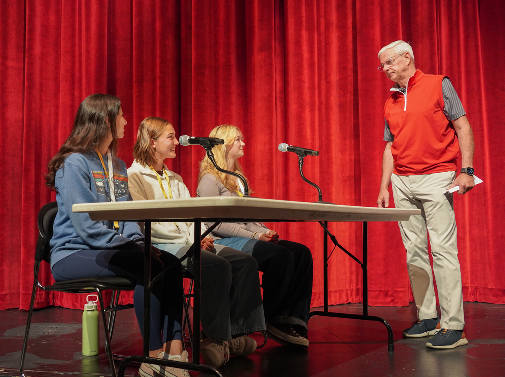 Fayetteville High School welcomed U.S. Representative Steve Womack and Sang Yi, Acting Administrator of the U.S. Maritime Administration, to speak with students about leadership, service, and staying true to your values. 
