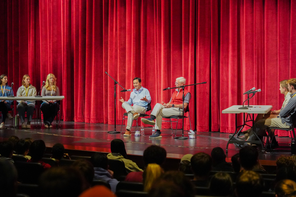 Fayetteville High School welcomed U.S. Representative Steve Womack and Sang Yi, Acting Administrator of the U.S. Maritime Administration, to speak with students about leadership, service, and staying true to your values. 