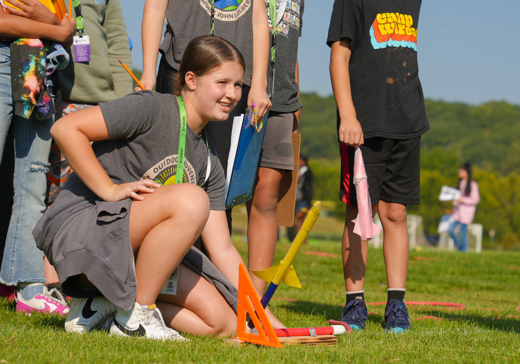Students from John L Colbert Middle School Outdoor Adventure program teamed up with Fayetteville High School’s Aerodynamics and Space team at Kessler Park for an exciting hands-on experience!