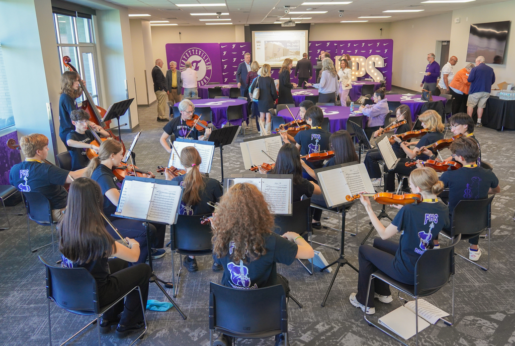 We were proud to host a group of former school board members and administrators for lunch on October 21 in the Sports, Wellness & Academic Center at Harmon Stadium. 