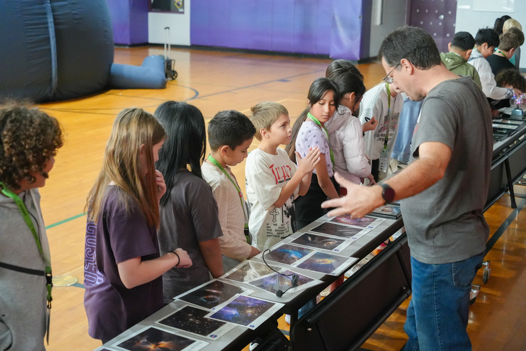 The Arkansas SkyDome Planetarium brought the wonders of space to Holt Middle School 5th graders! Inside the giant inflatable dome, students explored the Moon’s surface, identified constellations, and discovered fascinating facts about planets, stars, and galaxies. The immersive experience sparked curiosity and excitement about astronomy and science. 💜 #fpsteachloveinspire
