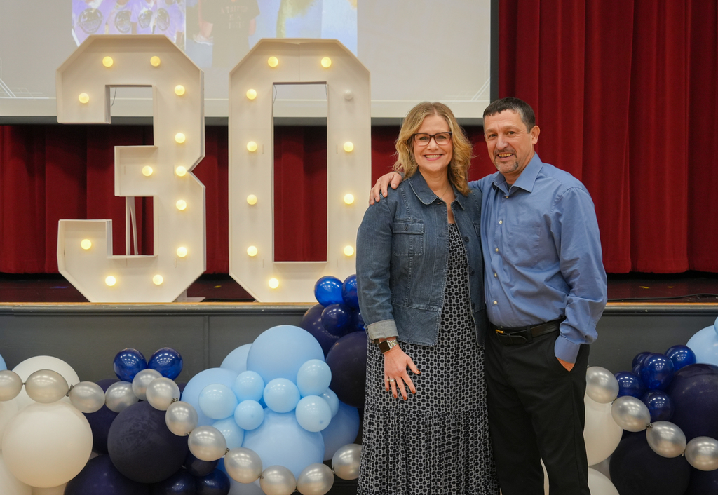 This year, Vandergriff Elementary celebrated 30 years of learning, community, and Grizzly pride with a special event honoring this milestone! 🎉