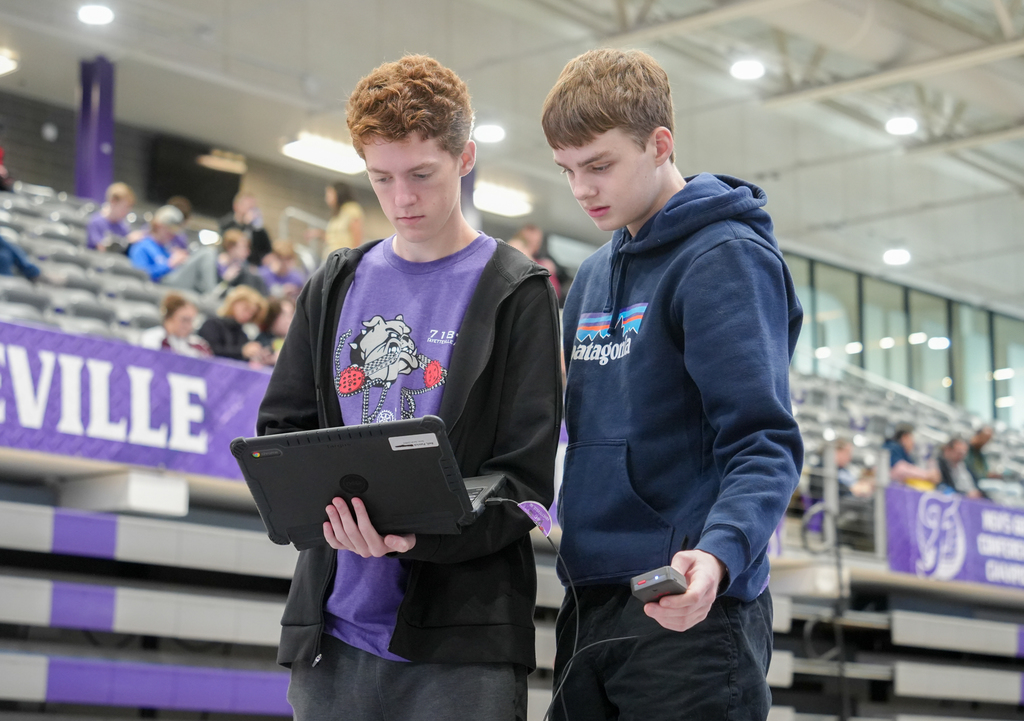 Fayetteville High School robotics team, DogByte, recently hosted one of the first robotics competitions of the season in Arkansas!