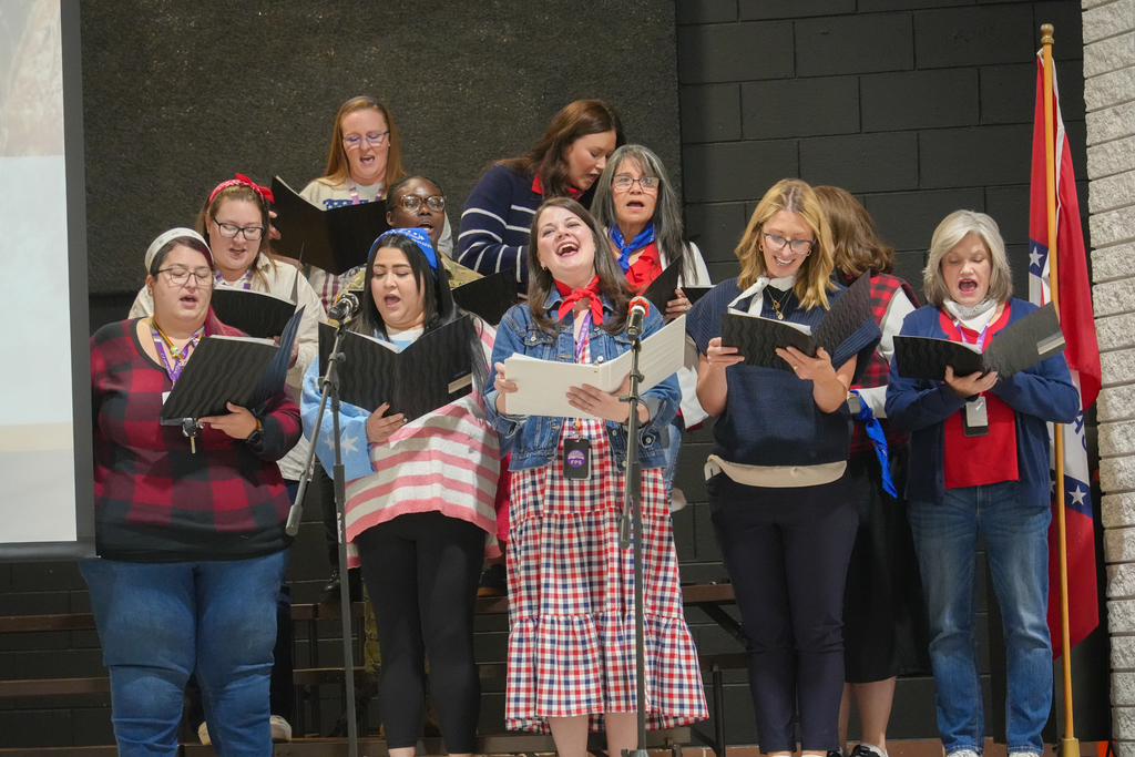 Asbell Elementary honored Veterans Day with a special assembly this week! Third grade teacher Chenel Dale shared her journey of service in the National Guard, encouraging students to stay strong through challenges. The Asbell staff choir also performed a special song recognizing each branch of the armed forces.  We’re so grateful to all who have served and to our schools for teaching students the importance of honoring our veterans.❤️💙💜 @fpsteachloveinspire