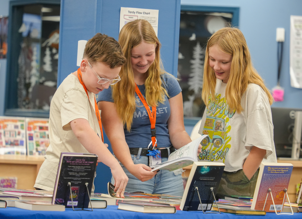 Woodland Junior High is hosting a Book Fair in the library this week in partnership with local bookstore Pearl’s Books