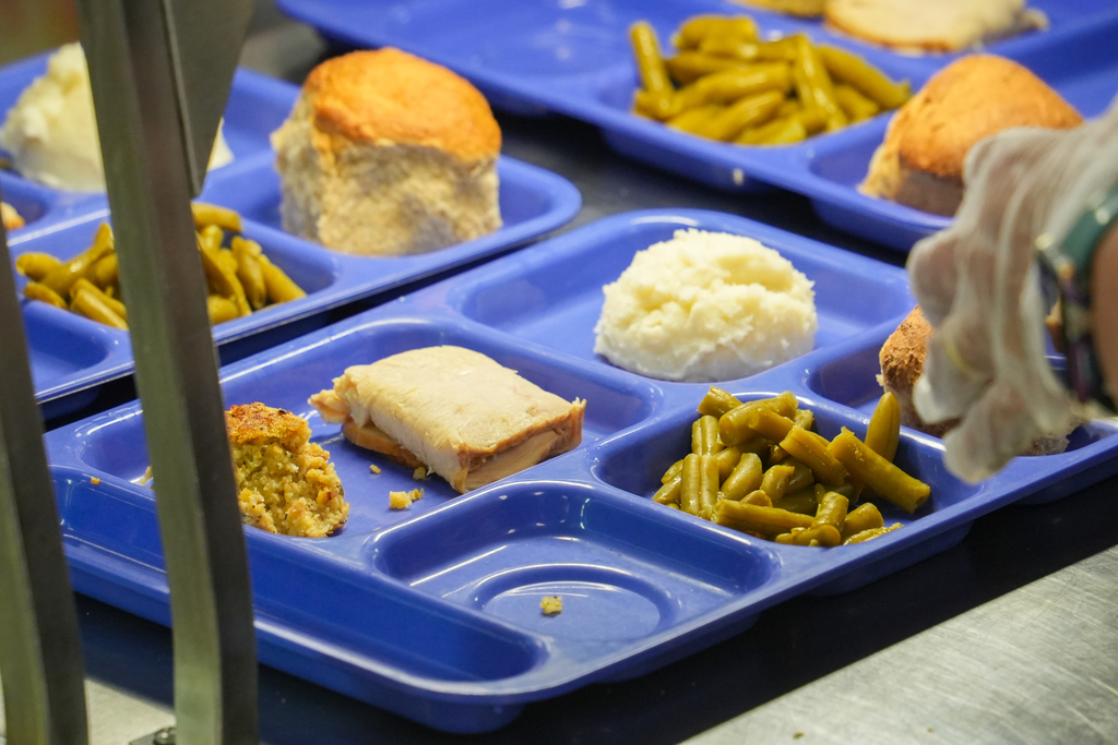 Annual FPS Thanksgiving Feast at Root Elementary!