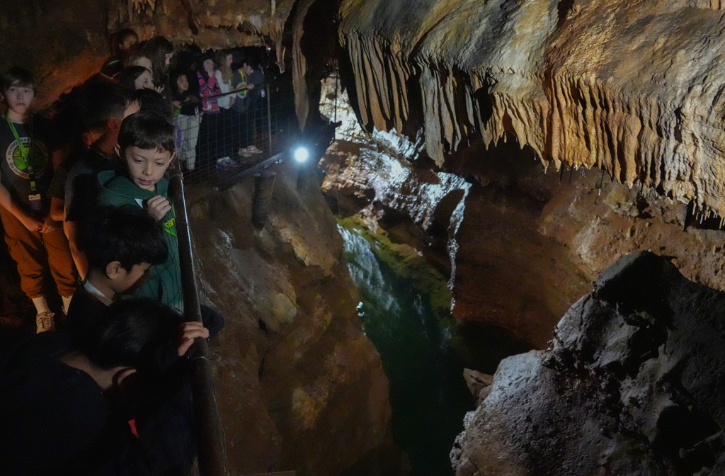  John L Colbert Middle School Outdoor Adventure students explored Cosmic Caverns near Berryville, diving into geology and cave formation during a guided tour.