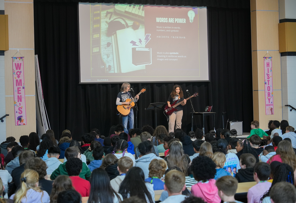 Northwest Arkansas’ RockEd visited John L Colbert Middle School to celebrate Women’s History Month in music! Students had a blast singing, clapping, and playing along while learning about influential women who have shaped the music industry. It was a fun and interactive way to celebrate the impact of women in music!