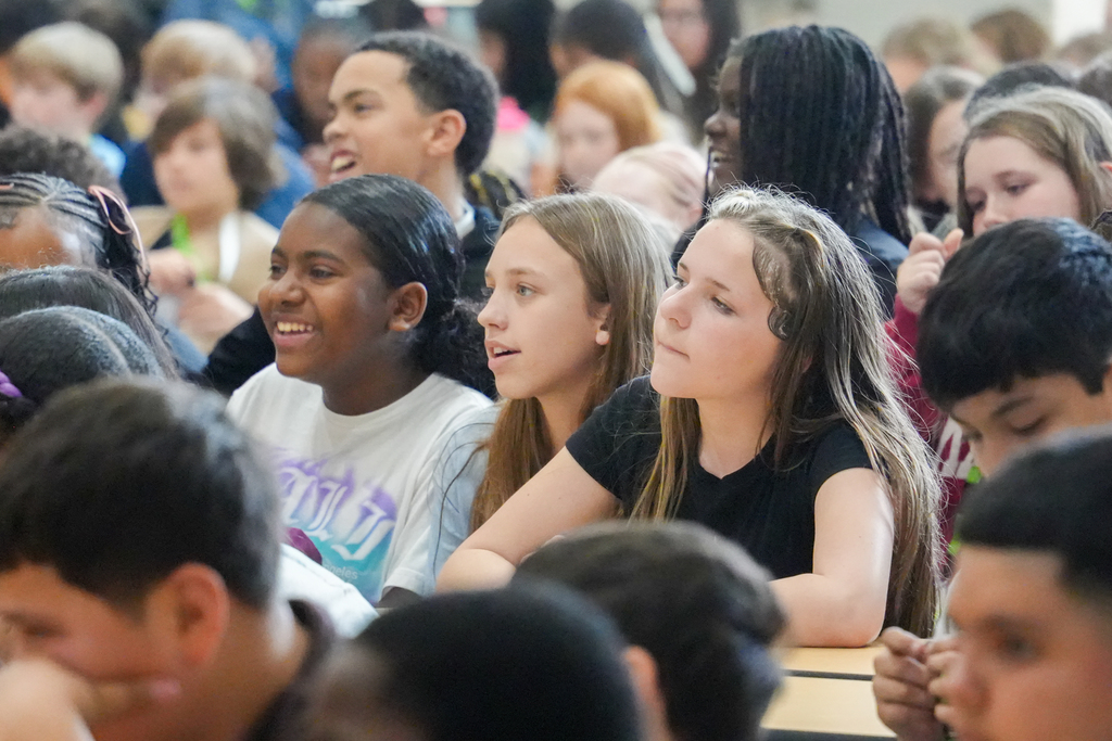 Northwest Arkansas’ RockEd visited John L Colbert Middle School to celebrate Women’s History Month in music! Students had a blast singing, clapping, and playing along while learning about influential women who have shaped the music industry. It was a fun and interactive way to celebrate the impact of women in music!