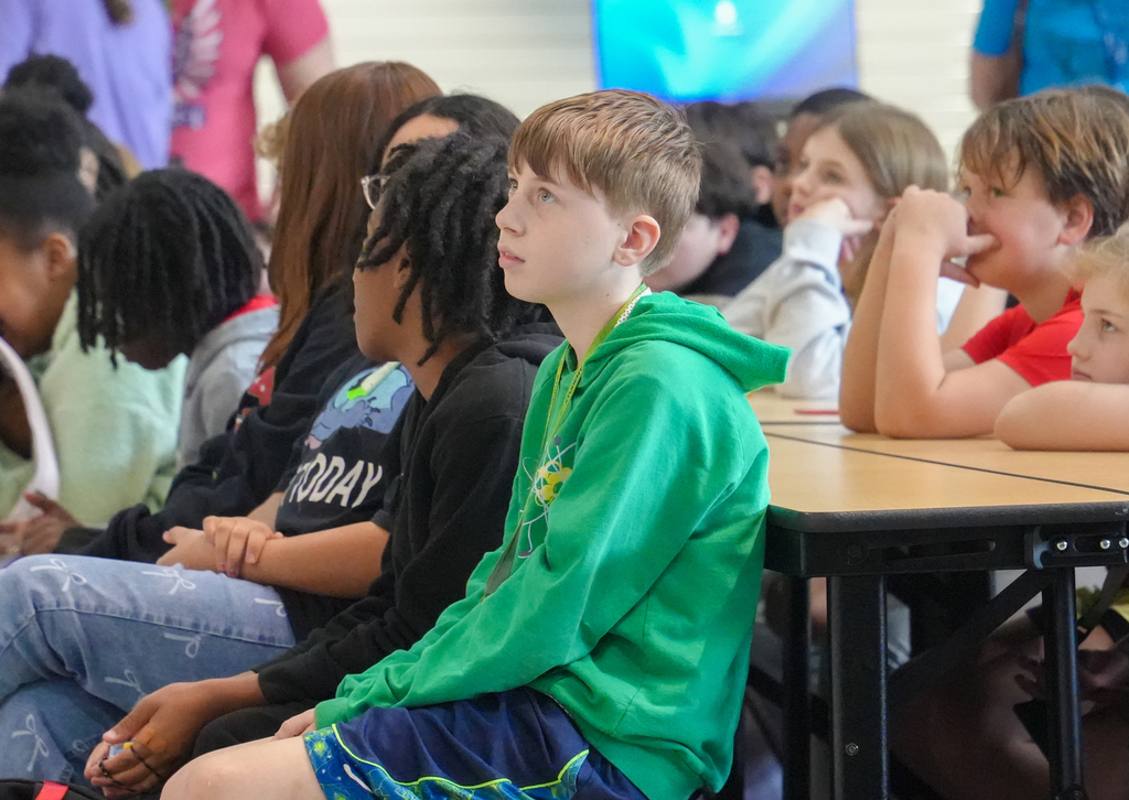Northwest Arkansas’ RockEd visited John L Colbert Middle School to celebrate Women’s History Month in music! Students had a blast singing, clapping, and playing along while learning about influential women who have shaped the music industry. It was a fun and interactive way to celebrate the impact of women in music!