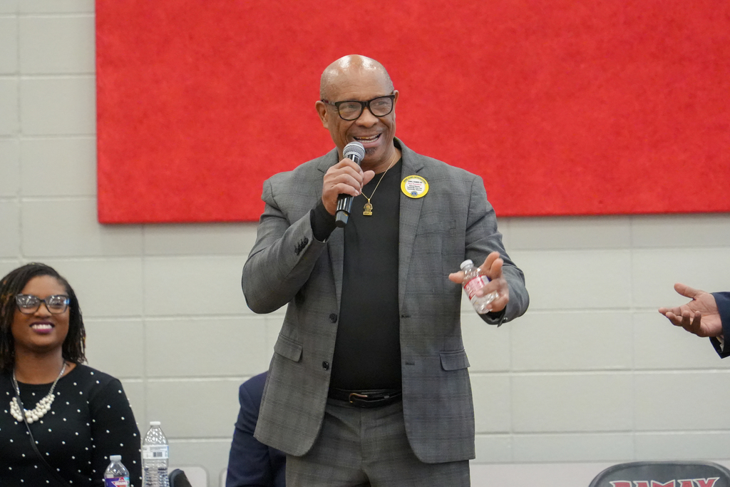 Ramay Junior High School hosted a powerful AVID College and Career Assembly, led by FPS AVID Director Lauren Parker, with a focus on historically Black colleges and universities (HBCUs)!  Students heard from a panel of professionals, asked thoughtful questions, and learned more about the many paths available to them after high school.  Thank you to everyone who helped make this event a success. Today was filled with inspiration, exploration, and opportunities for our students to envision their futures! #fpsteachloveinspire