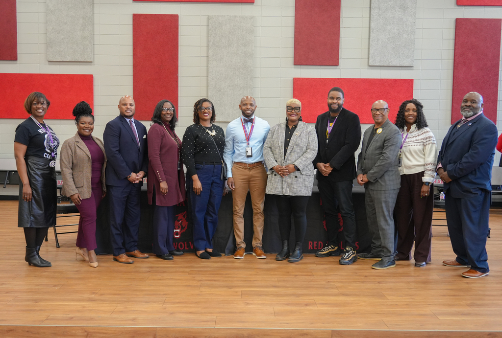 Ramay Junior High School hosted a powerful AVID College and Career Assembly, led by FPS AVID Director Lauren Parker, with a focus on historically Black colleges and universities (HBCUs)!  Students heard from a panel of professionals, asked thoughtful questions, and learned more about the many paths available to them after high school.  Thank you to everyone who helped make this event a success. Today was filled with inspiration, exploration, and opportunities for our students to envision their futures! #fpsteachloveinspire