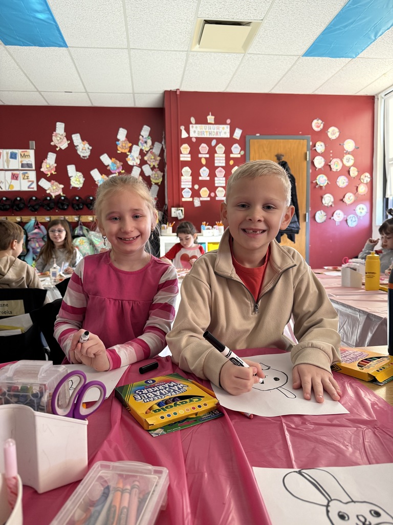 Mrs. Cominsky's class celebrates iReady goal!