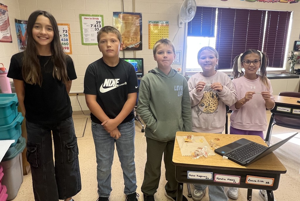 students do a typing race on the chromebook in teams