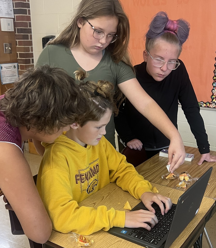 students do a typing race on the chromebook in teams