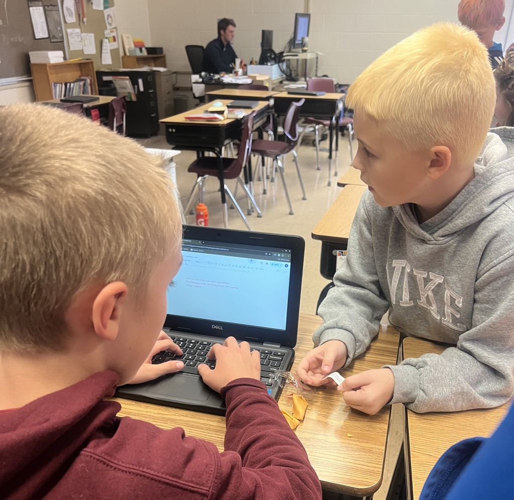 students do a typing race on the chromebook in teams