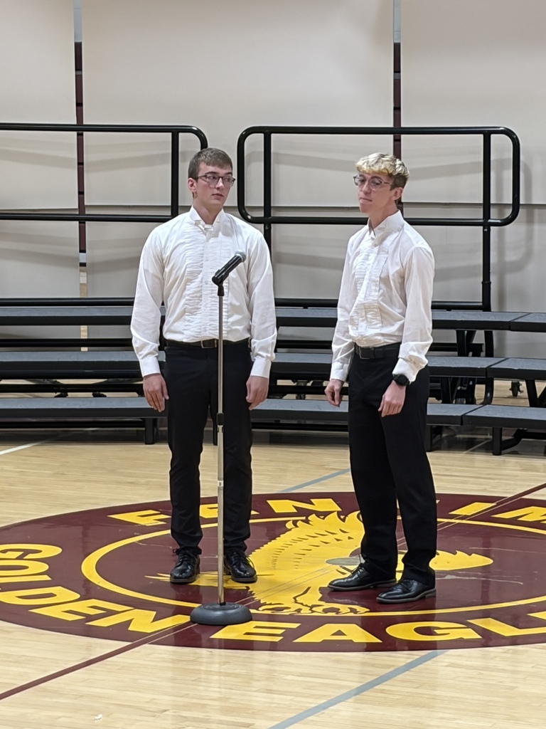 show choir duet performs
