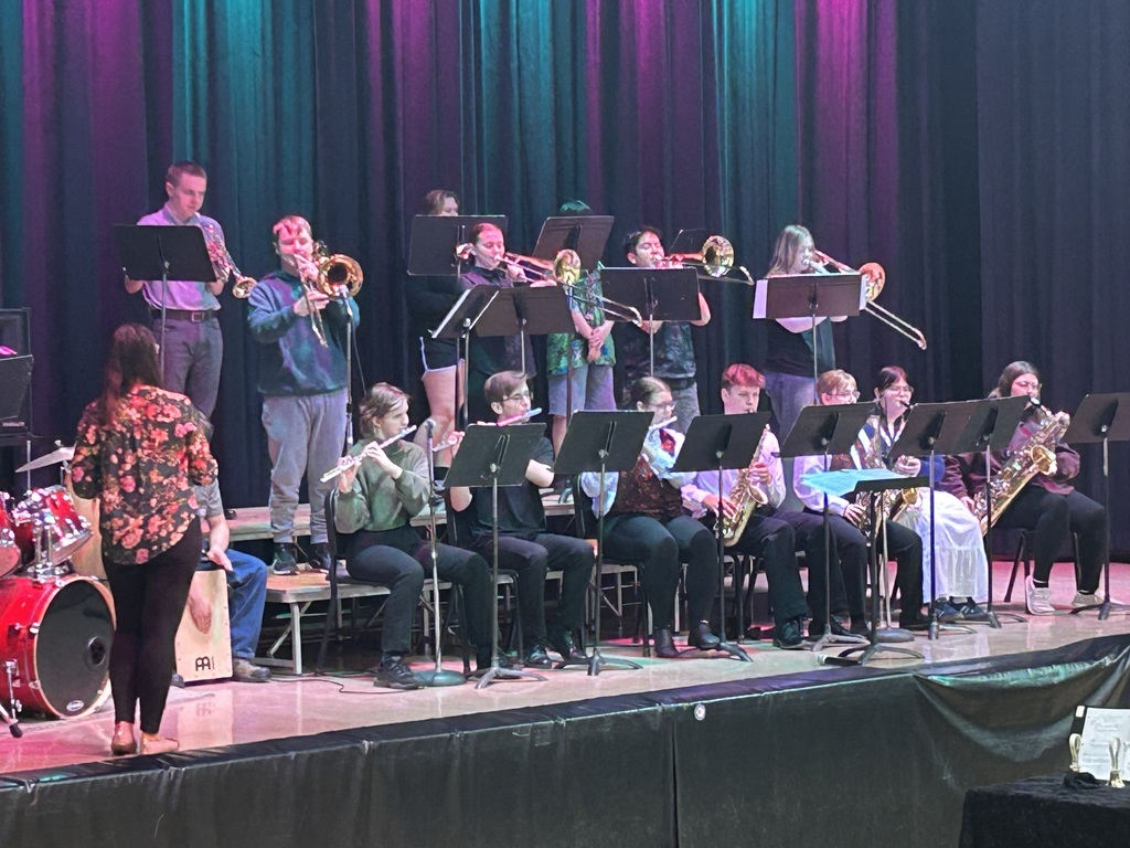 jazz band performs