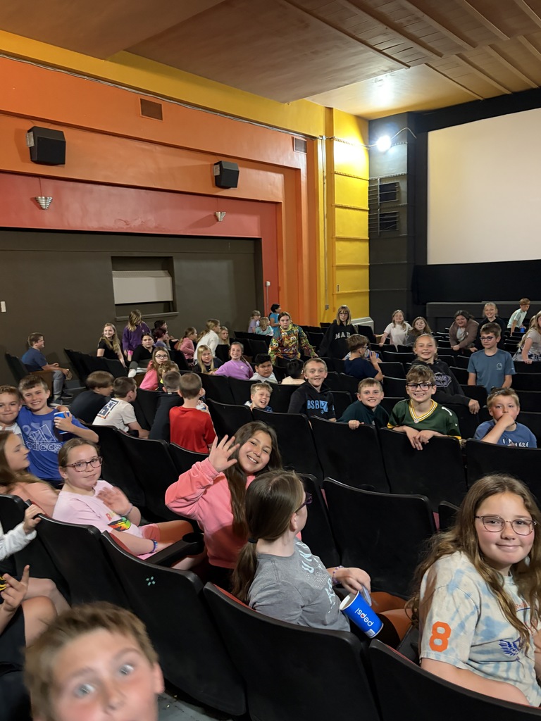 students watch zootopia as 3rd quarter reward on the big screen