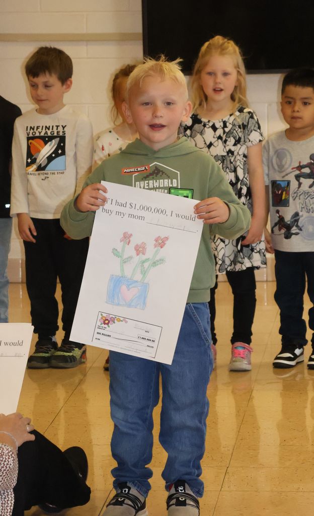 4K students shares what they would they buy their mom if they had 1,000,000