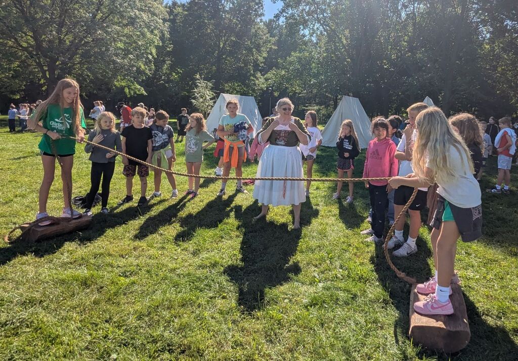 students play old time games