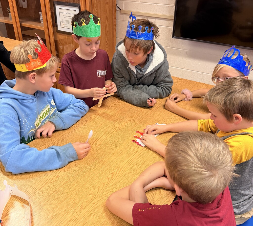 students make catapults