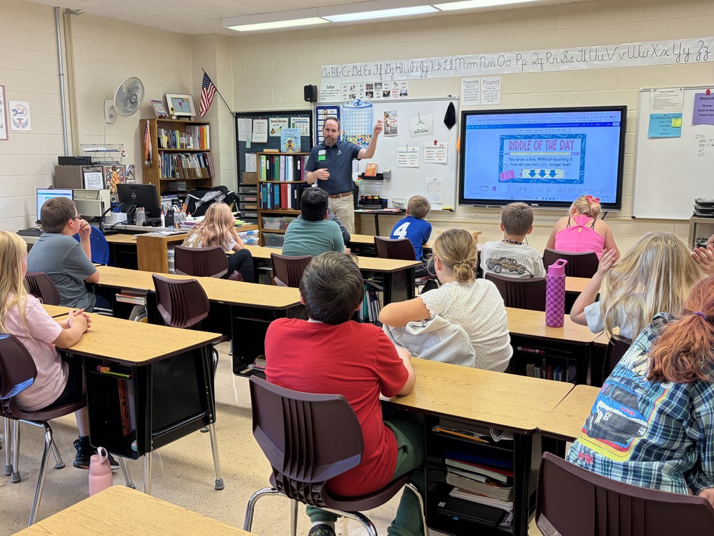 Matt Renwick speaks to Mrs. Bunn's class about the project