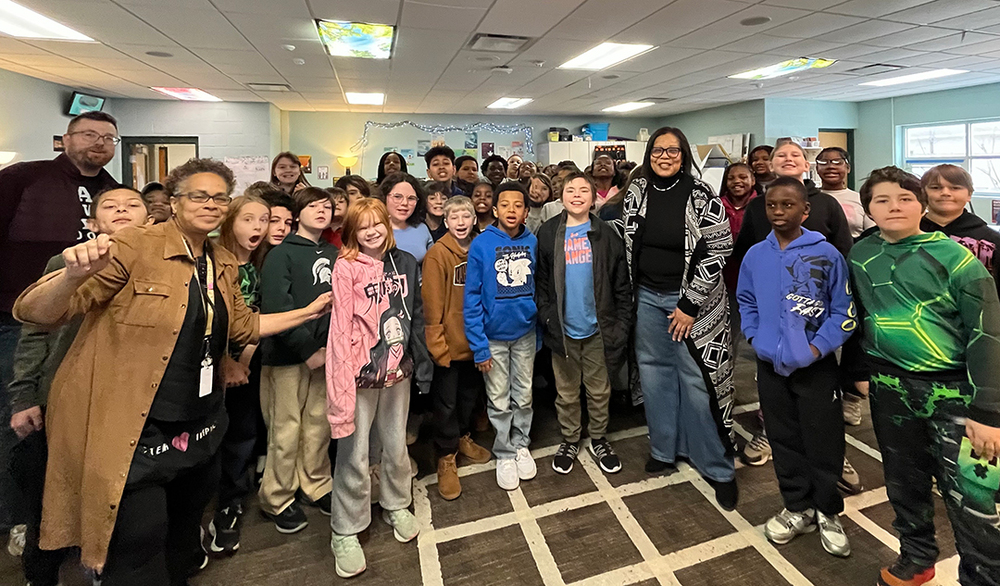 Mayor Leaks-May visits FUEL for March is Reading Month