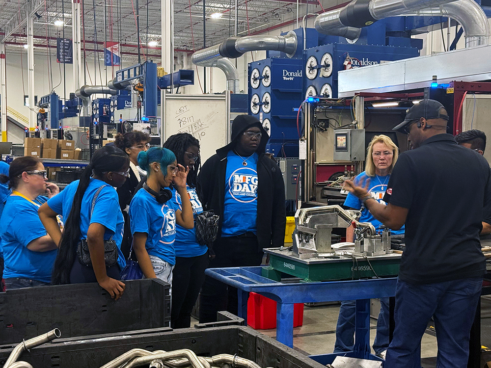 students learn about manufacturing jobs