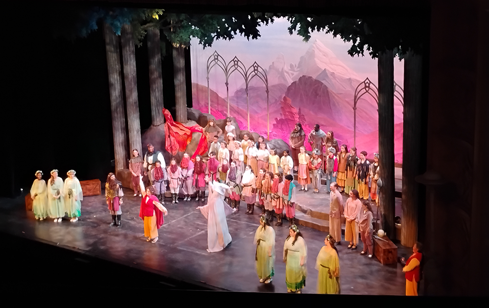 the hobbit on stage