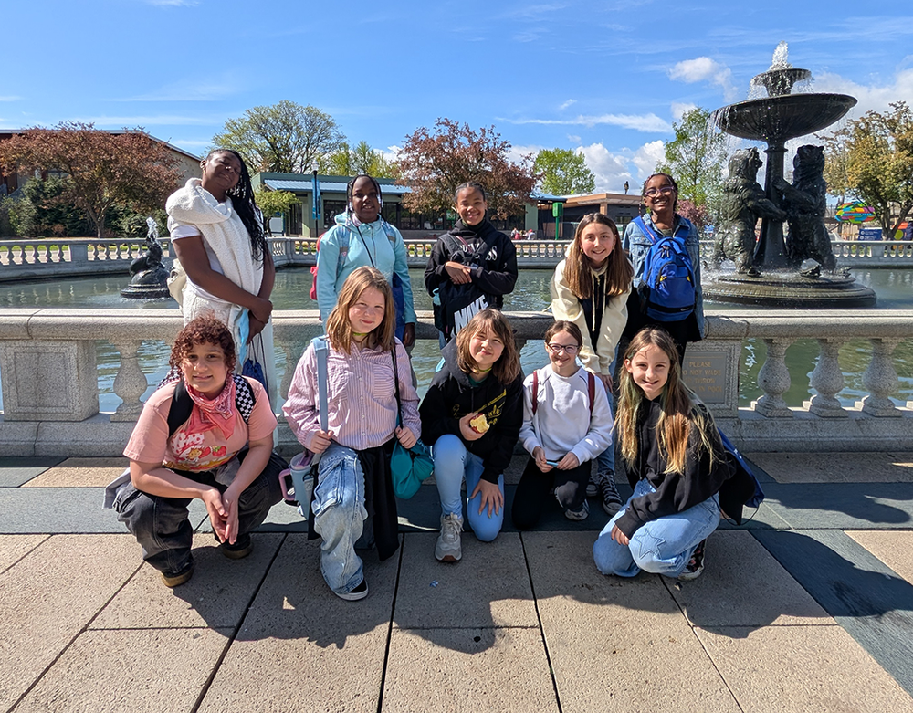 FUEL Green School team visits the zoo.