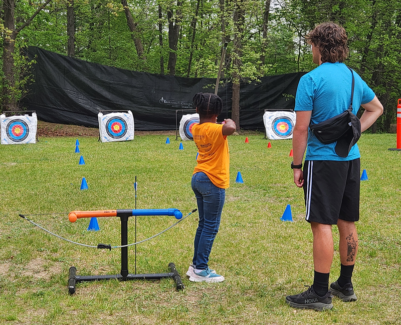 Ferndale students practice archery at outdoor school