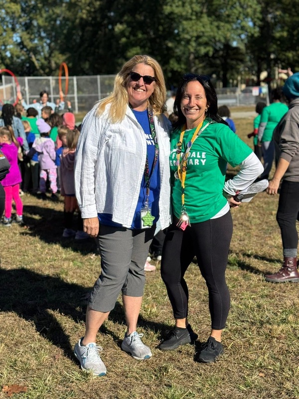 principals Keefe and Jeffrey at the walkathon