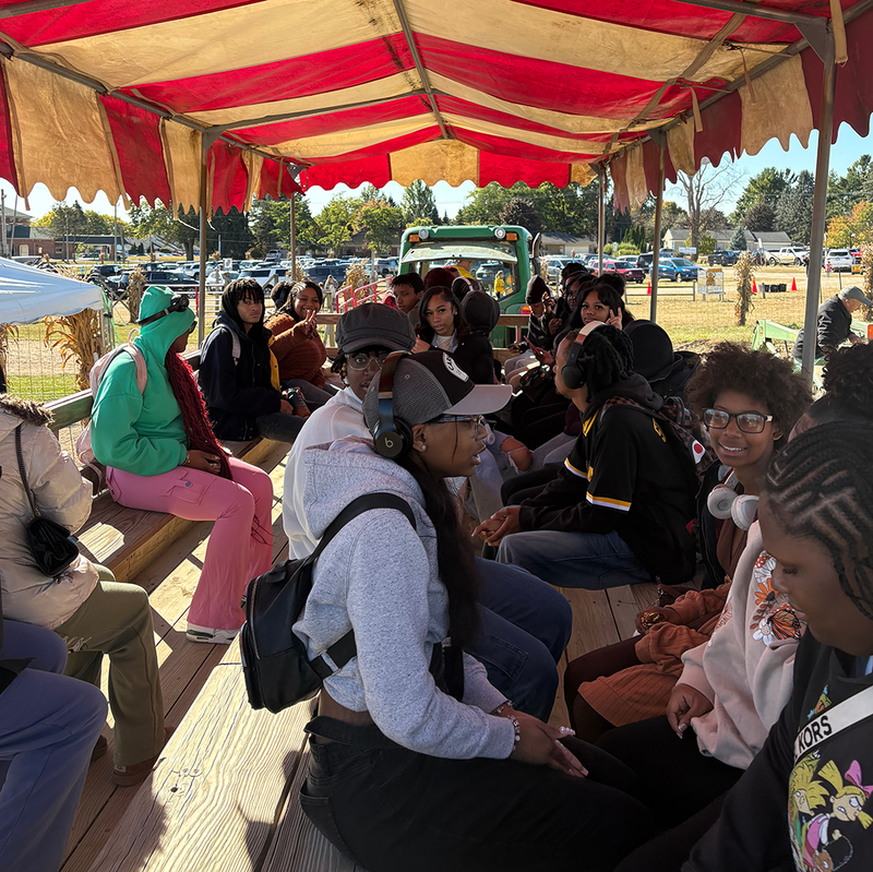 uhs students at cider mill