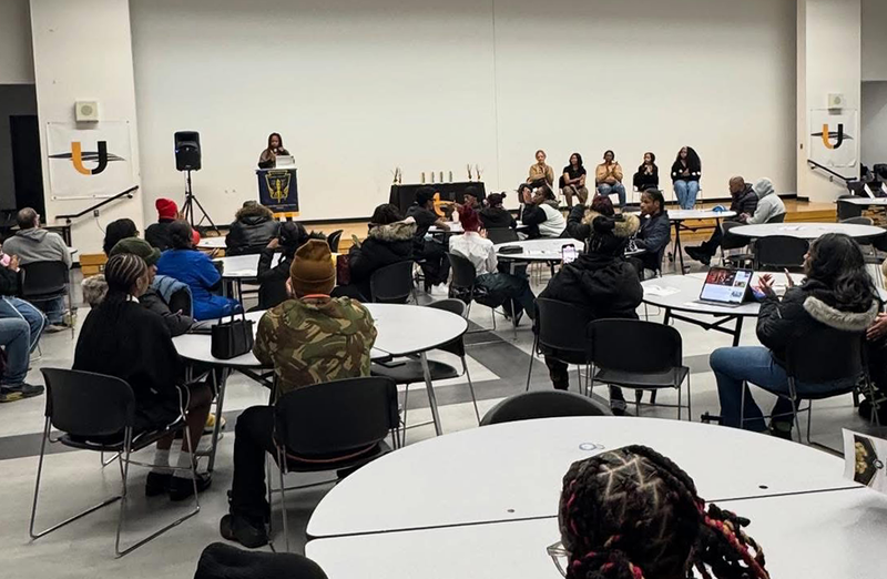 UHS Inducts honor students