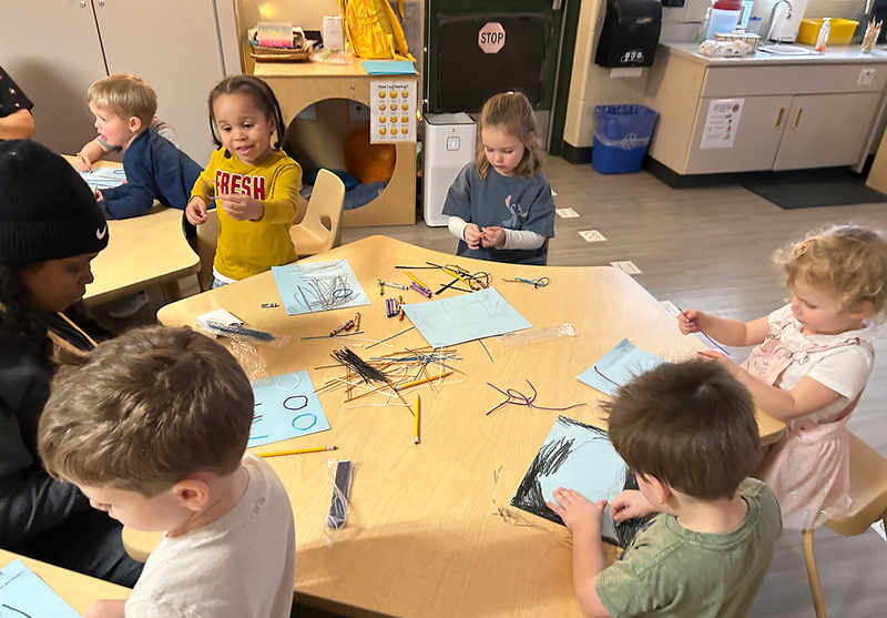 FECC students make art during Winter Break camp