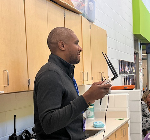 Aaron Moore Visit Flies High at FLower