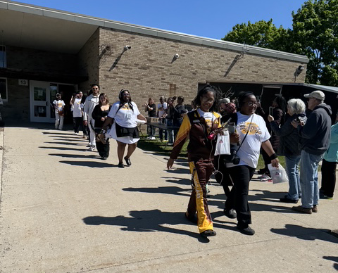 Seniors celebrate at FHS