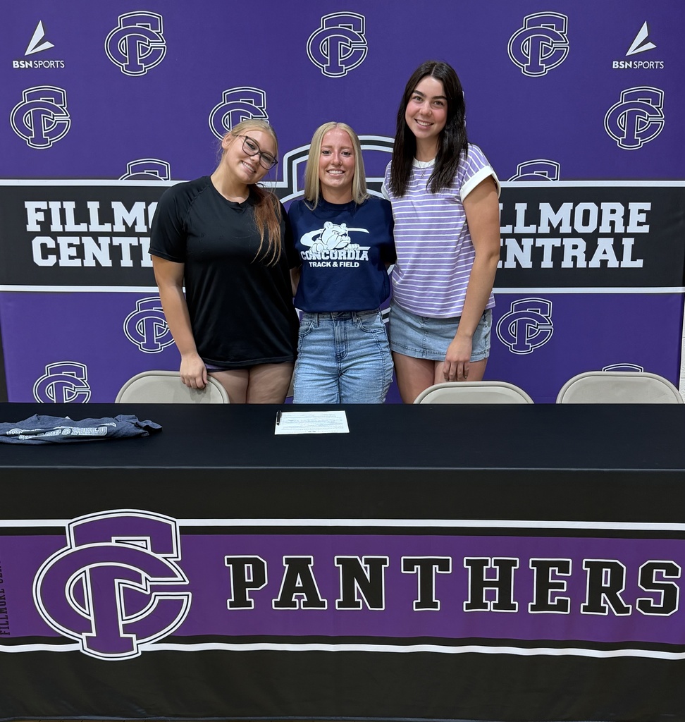 Ellie L signing to run track at Concordia University 