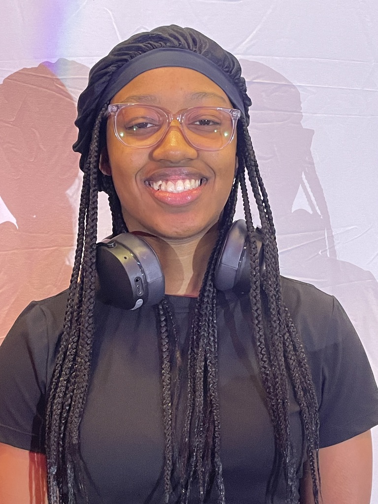 India Unzicker - Backstage and cameo appearances