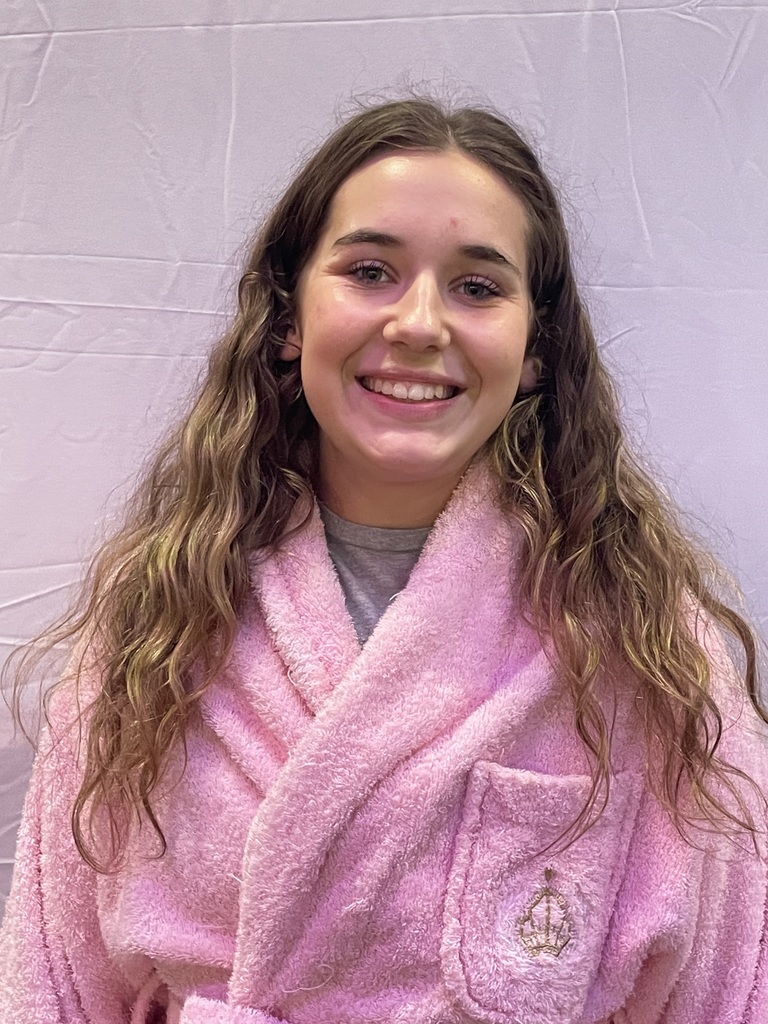 Bella Ponton - News Anchor and MORE!