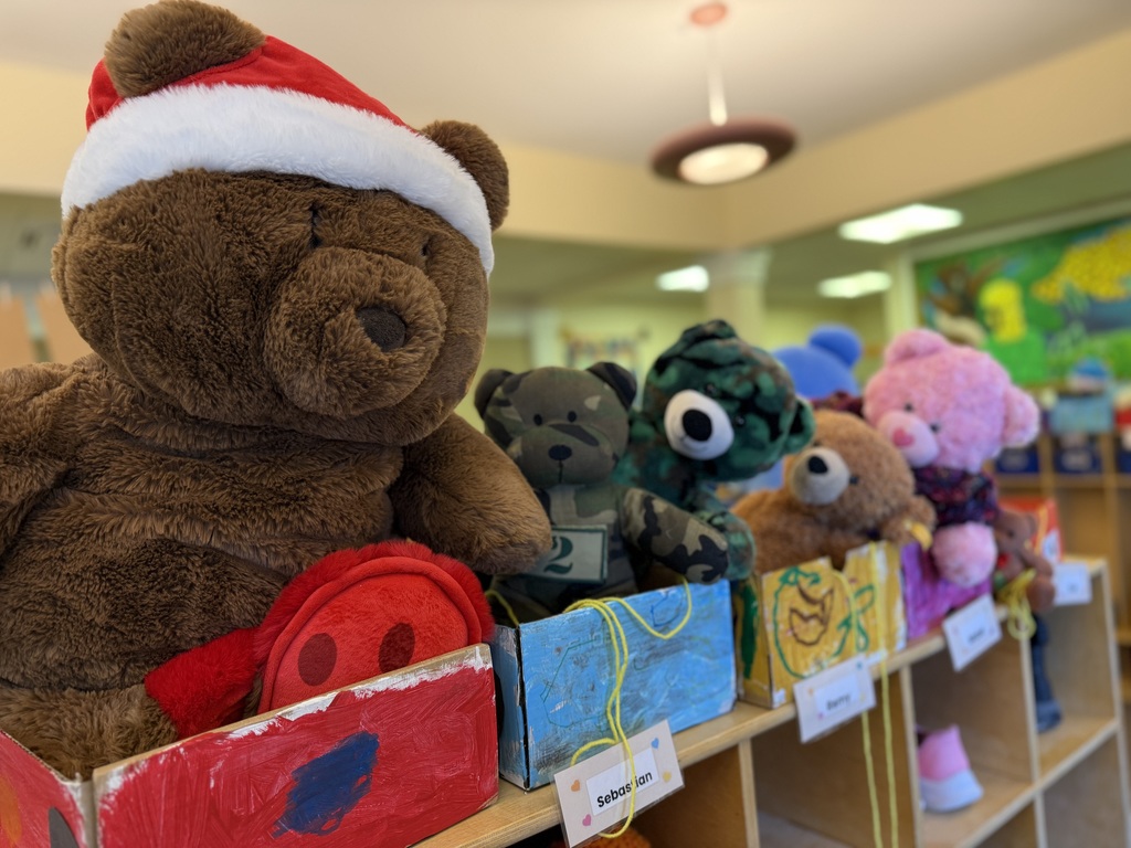 Twas the night before the parade . . . 