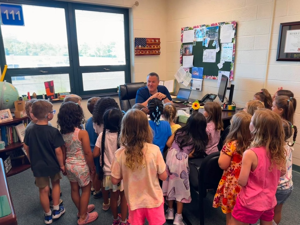 Kindergarten visits Mr. Lockett